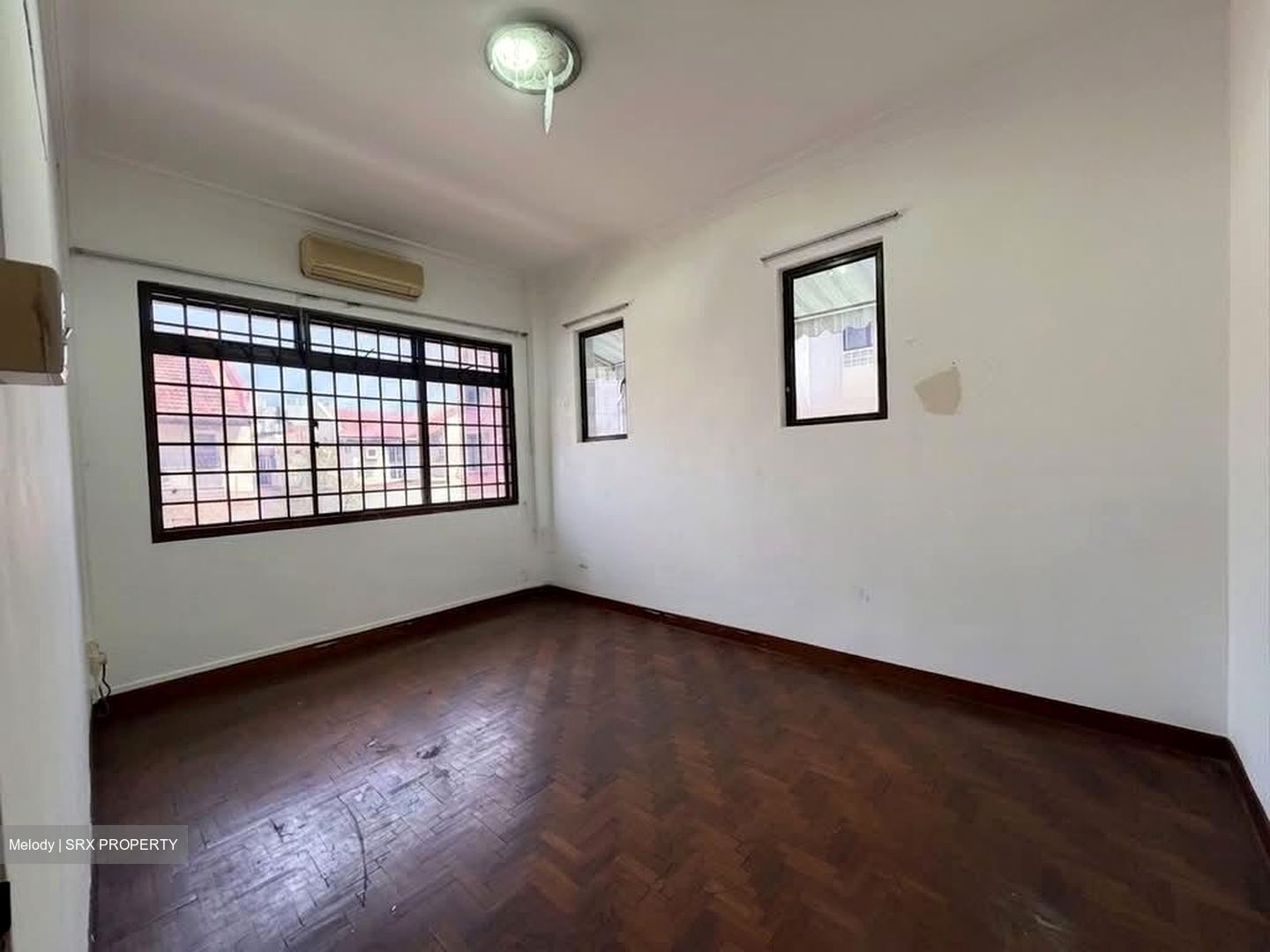 Lorong Stangee (D15), Terrace #605950821